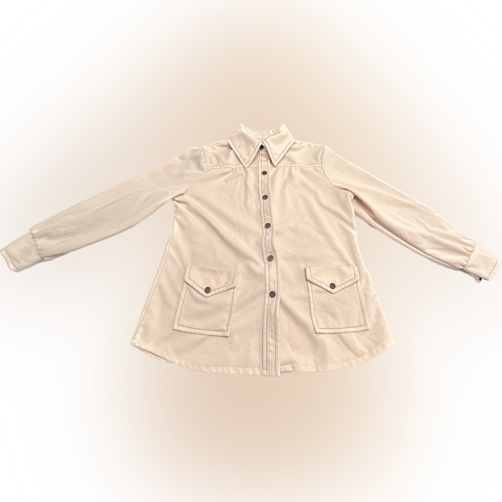 Vintage 60s/70s Women’s/Unisex Beige/Cream Button-Up Shirt W/ 2 Front Pockets